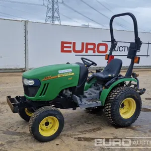 John Deere 2320HST 