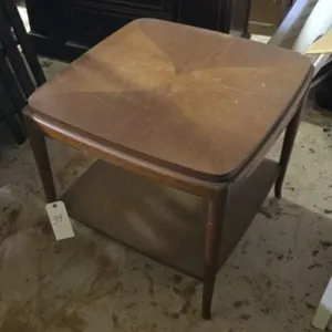 Lane Mid Century Modern Walnut Inlay End Table