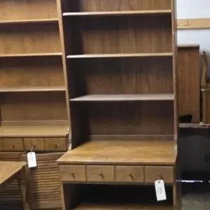Ethan Allen Heirloom Maple Birch Nutmeg Hutch