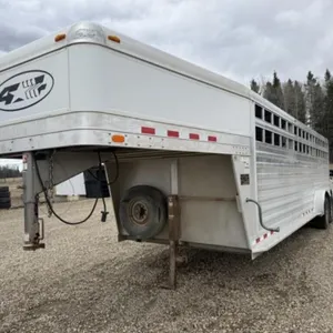 2016 4 Star 24' Gooseneck Stock Trailer