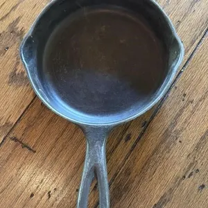 Wagner Ware Cast Iron Skillet No 3 - 6.5”