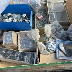 VARIETY OF SCREWS, PIPE FASTNERS, TIN SCREWS