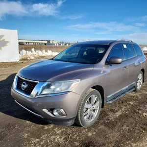 2014  Nissan  Pathfinder  4WD Platinum 3rd Row SUV