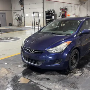 2013  Hyundai  ELANTRA  GL FWD 4dr Sedan 6A