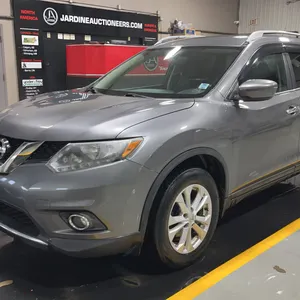2016  Nissan  Rogue  AWD SV 4dr Crossover