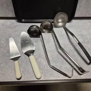 (2) Vollrath 6oz Ladles, (1) Vollrath 8oz Ladle, (2) Assorted Pie Servers