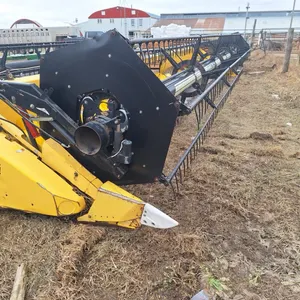 30ft New Holland Flex Header *working condition* Is converted over to JD Combine