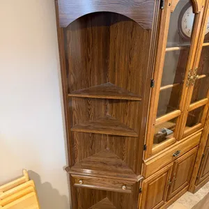 Furniture Sold LIVE On-Site **THIS ITEM SOLD LIVE ON-SITE ONLY, NOT FOR ONLINE BIDDING