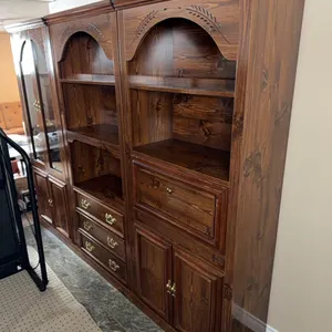 Furniture Sold LIVE On-Site **THIS ITEM SOLD LIVE ON-SITE ONLY, NOT FOR ONLINE BIDDING