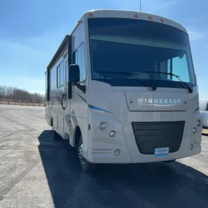 2018 Sunstar 30' Winnebago Motorhome, VIN: 1F65F5DY4J0A05692