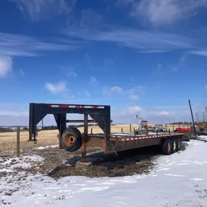 1999 30' Tri Axle Gooseneck Flat Deck Trailer with 5' Beaver Tail, SN: 24976263873081082