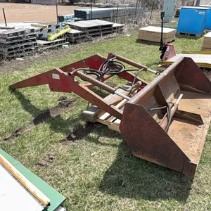 VAUGHN Loader w/ 80” Bucket, Some Parts Are Missing