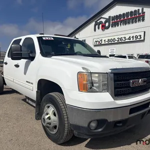 2011 GMC Sierra 3500 Cab & Chassis Truck