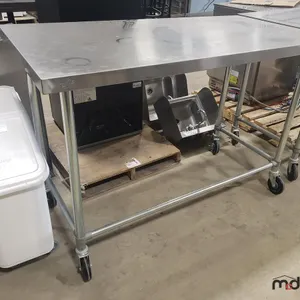 Stainless Steel Table on Wheels 5'x30''x39 1/2''
 UNRESERVED