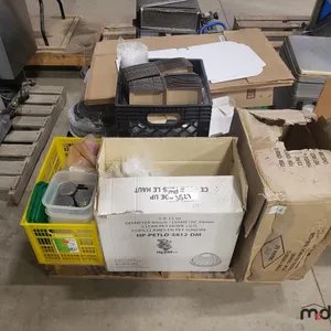 Pallet of Plastic Cake Holders, Cardboard Containers & Misc.
 UNRESERVED