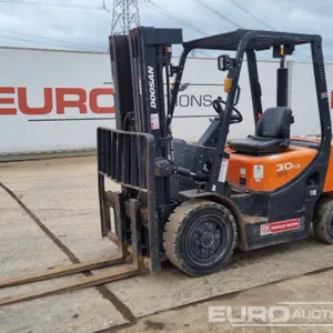 2019 Doosan DX30GP 
