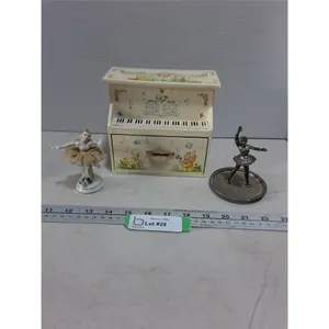 Vintage "Piano" Jewelry Music Box, Ballerina Figurines