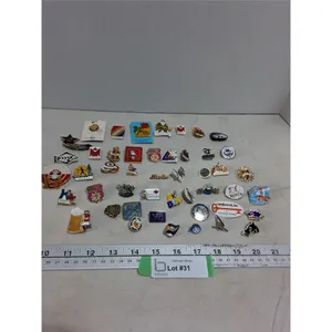 (40) British Columbia 'Tourist Hot Spots' Souvenir Pins