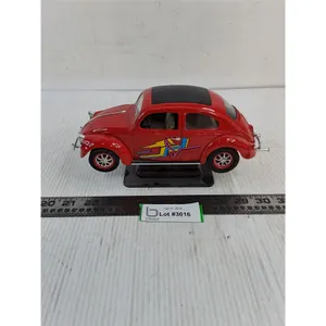 Solido Diecast 1:17 Volkswagen Coccinelle w/Platform