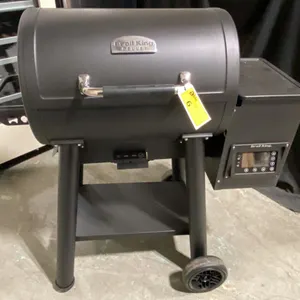BROIL KING MODEL 493051. CROWN KING PELLET 400 IQUE GRILL & PELLET SMOKER