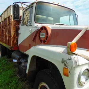 Ford 900 grain truck
