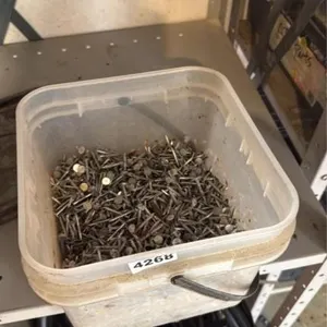 Galvanized roofing nails