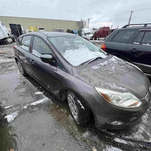 2012 Ford Focus SN: 1FAHP3K26CL180611