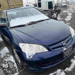 2005 Honda Civic SN: 2HGES16305H011060