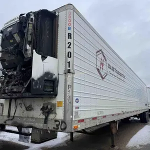2010 53' Utility Trailer SN: 1UYVS2536AM870412