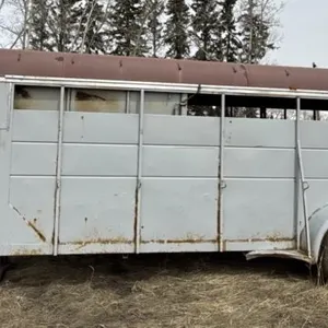 Road King 6�6"x20' Gooseneck Stock Trailer