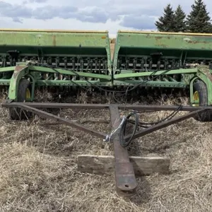2 � 10' John Deere 9000 Hoe Drills
