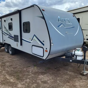 2018  Forest River  Coachmen Apex  Bumper Pull Camper - 25FT