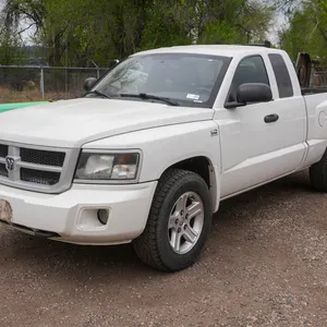 2009  Dodge  Dakota   4WD Super Cab  Pickup