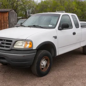 2001  Ford  F150  XL  4WD Super Cab  Pickup