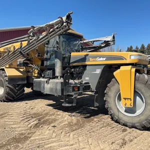 2013 Terra-Gator 9300 70' dry fert spreader