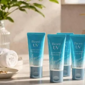 BiorÃ© UV Aqua Rich Weightless Moisturizer SPF 50, 4 x 50 mL