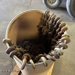 Approximately 20 load chains