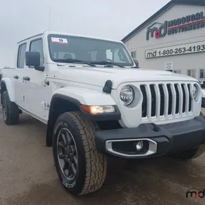 2020 Jeep Gladiator Overland Truck