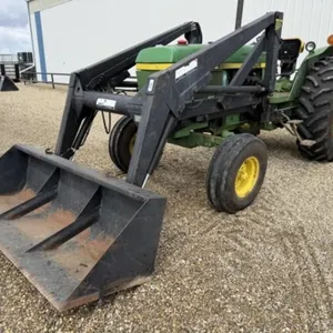 John Deere (JD) 3140 Tractor