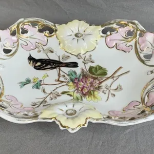 Dresser Dish