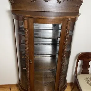 Oak Curved Glass Door China Cabinet