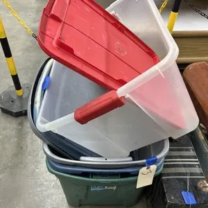 4 Totes w/Lids
