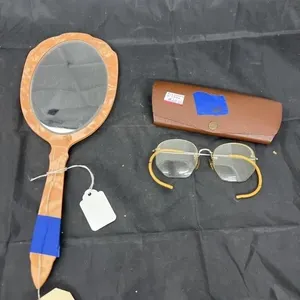 Vintage Mirror w/Eyeglasses