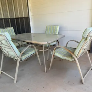 Rectangle Patio Table & Chairs