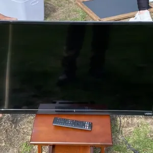 Vizio 32" Flatscreen TV with Remote