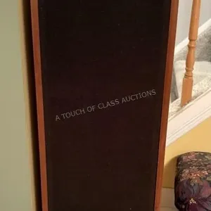 Realistic Speakers