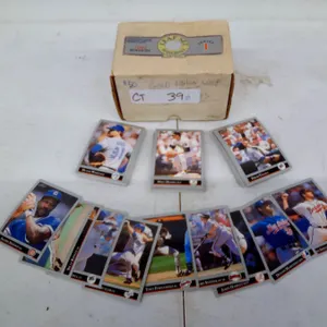1992 Leaf Set Baseball Cards Series 1 Edition with Gold Foil Cards, 150 Count