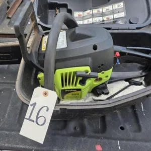 Poulan 16" Chainsaw, Model P 3816