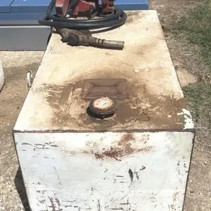 Diesel Tank & Pump, 15 GPM, 
Hose &