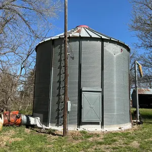 Metal Grain Bin with Fan